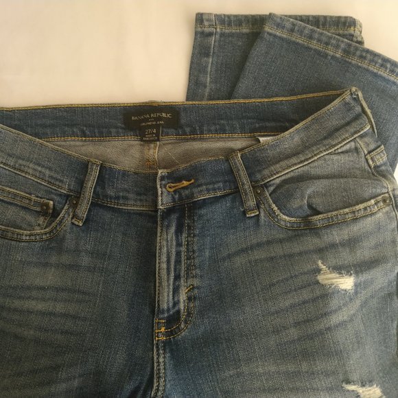 Banana Republic Denim - NWT Banana Republic Denim Girlfriend Jean Distress